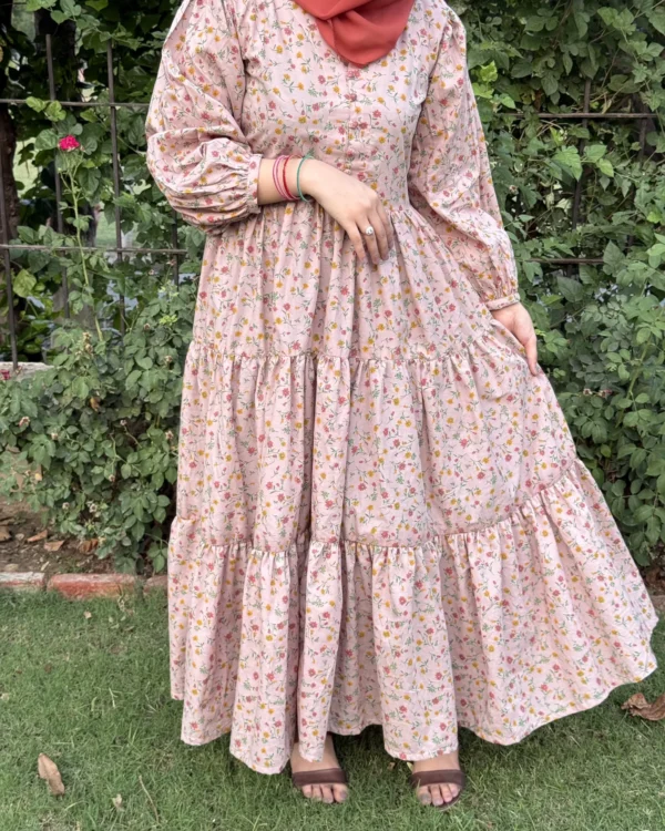 Maxi dress light pink color